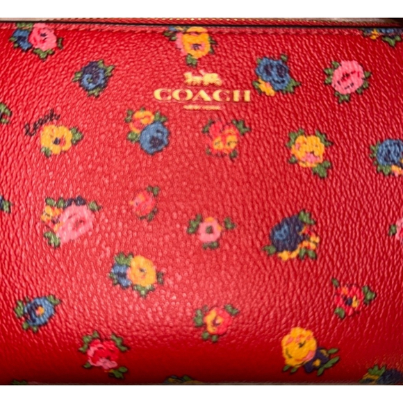 Women's Coach Floral Print Wristlet Small Red EUC - Picture 2 of 10